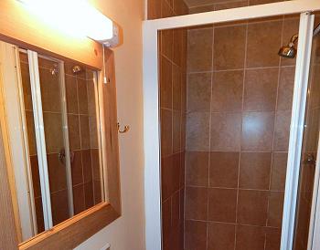 Ensuite  bathroom